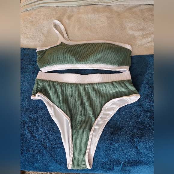 NWOT B1921 XL Ribbed High Waisted One Shoulder Bathing Suit - Picture 3 of 9